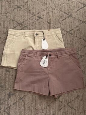 2 prAna 10 Women's Sancho Fray-Hem Shorts in Willow & Chalk